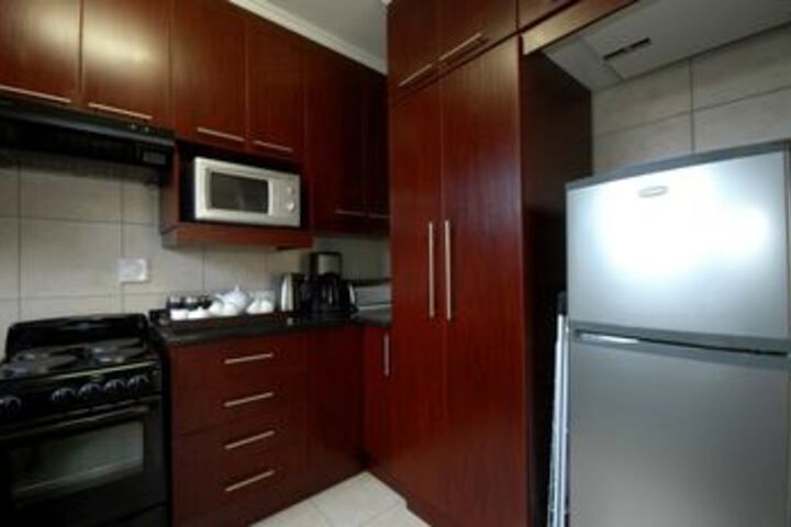 Room 10 of 14