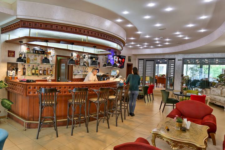 Hotel Terra Europe Brontes