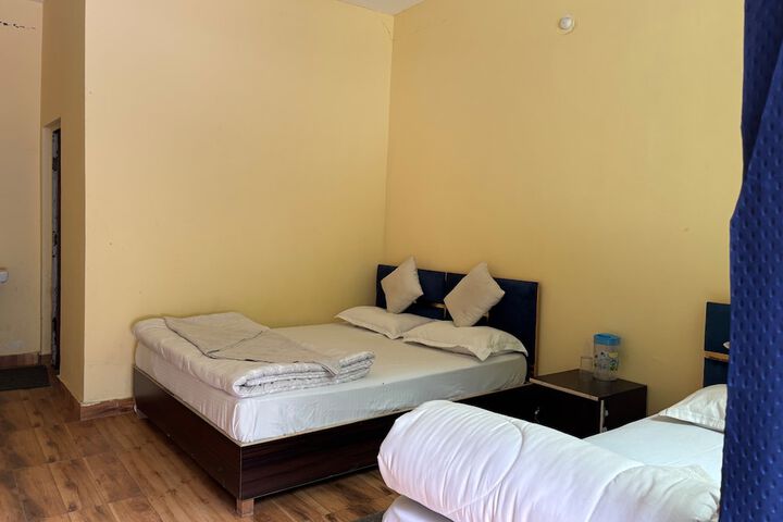 Room 37 of 42