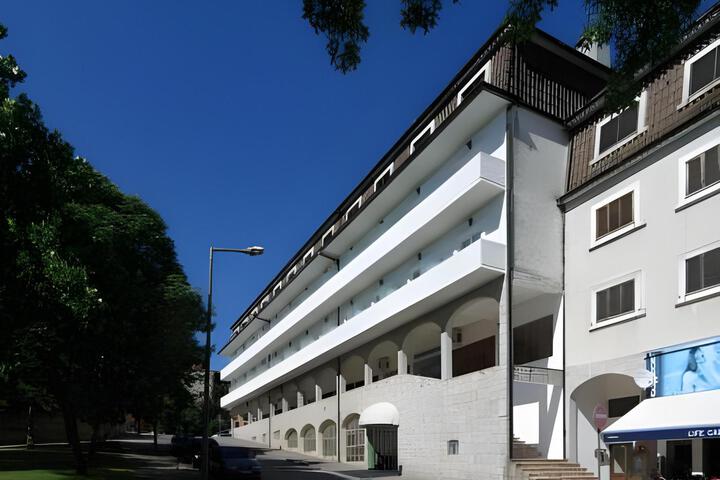 Petrus Hotel - Lusogardens Lda