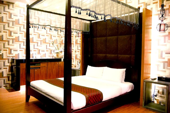 Room 15 of 81