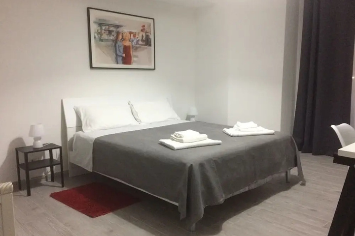 Room 3 of 9