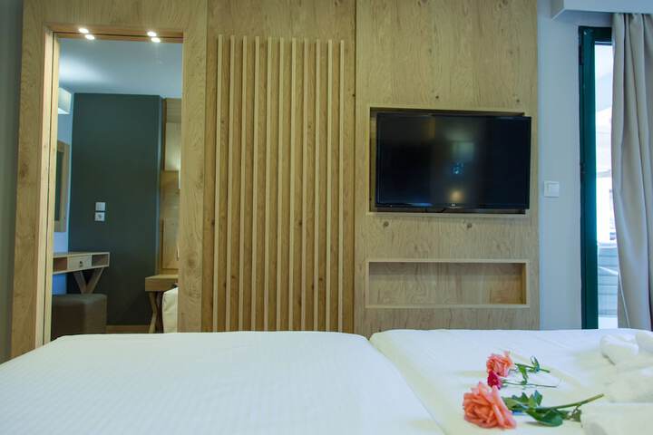 Room 7 of 90
