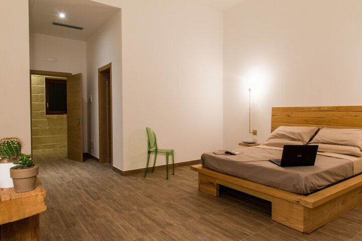 Room 6 of 46
