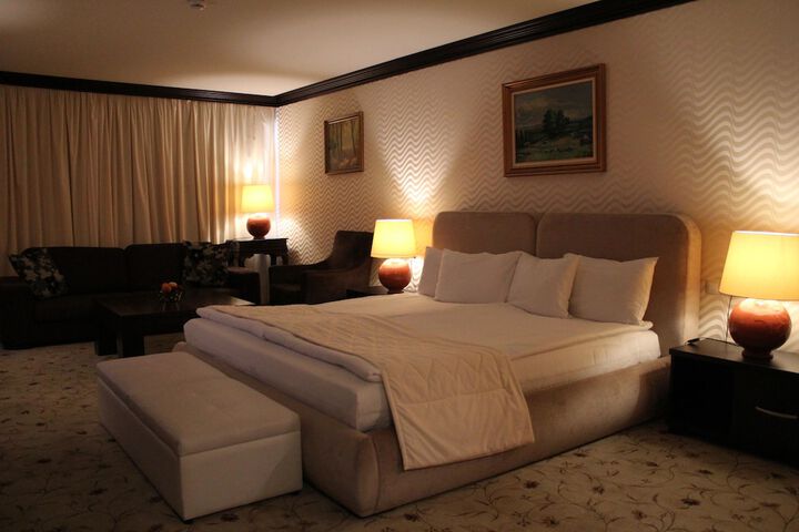 Room 15 of 85