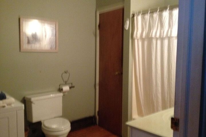 Room 51 of 78