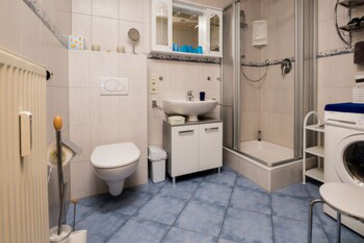 Room 8 of 31