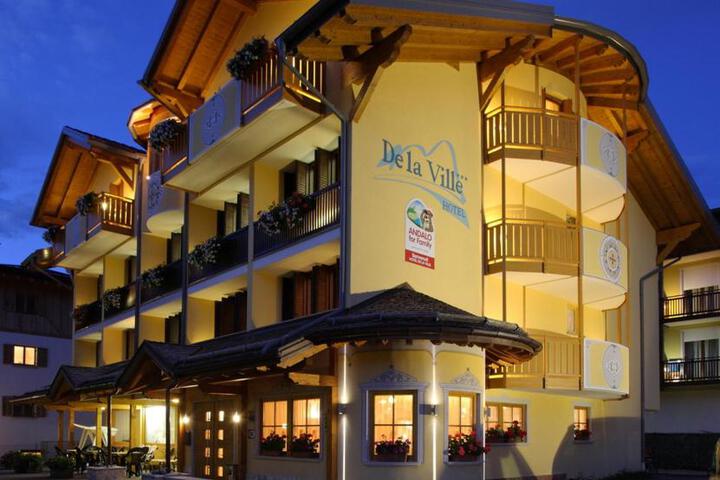 Hotel De la Ville