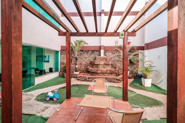 Turis Hotel