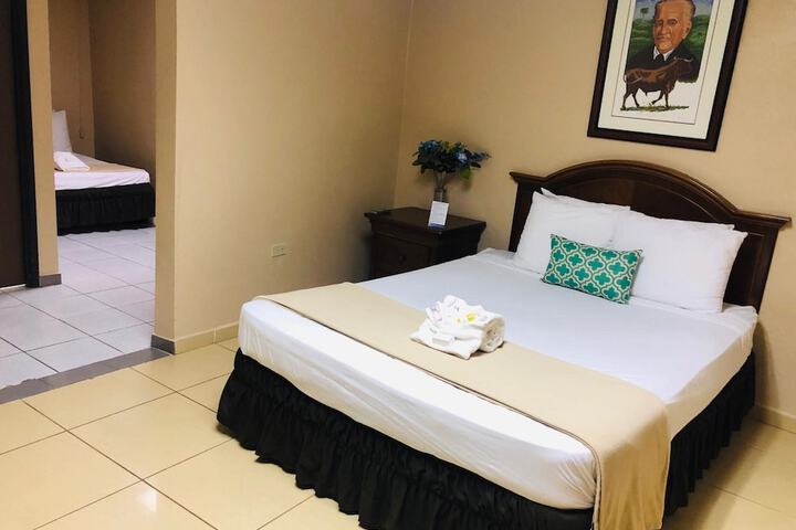 Room 9 of 40