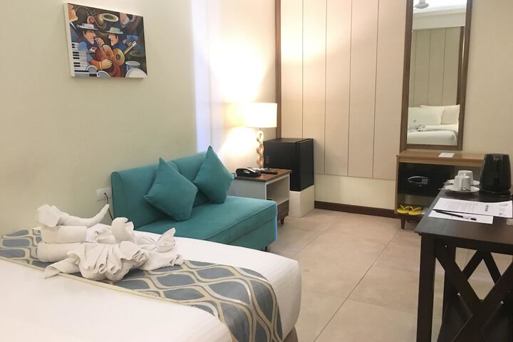 Room 17 of 43