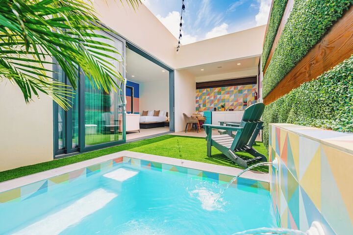 Pool 10 of 26