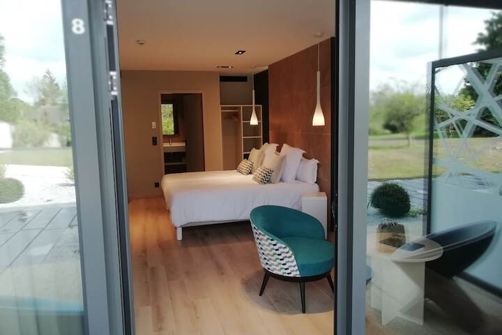 Room 27 of 75