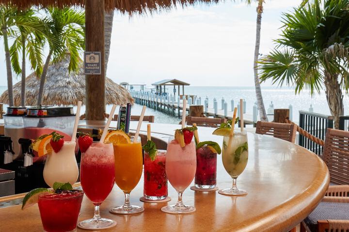 Poolside bar