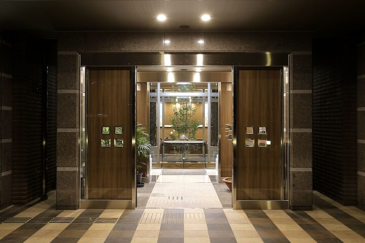 Hotel 4 of 72