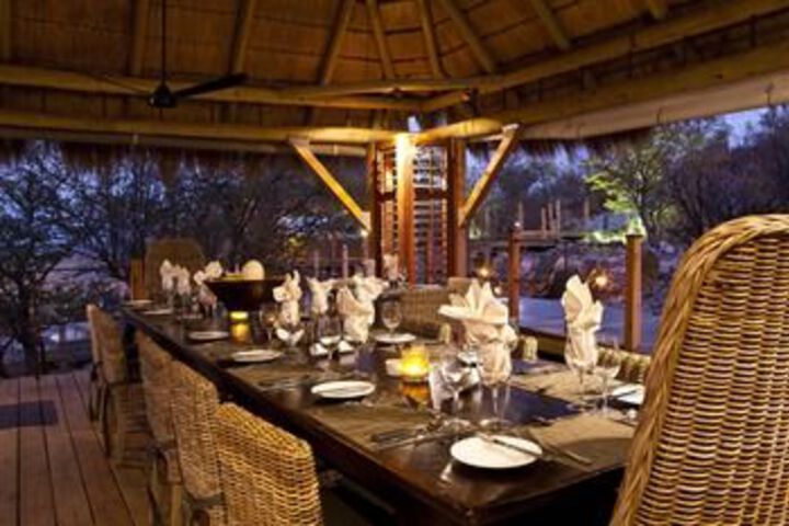 Dining 6 of 61