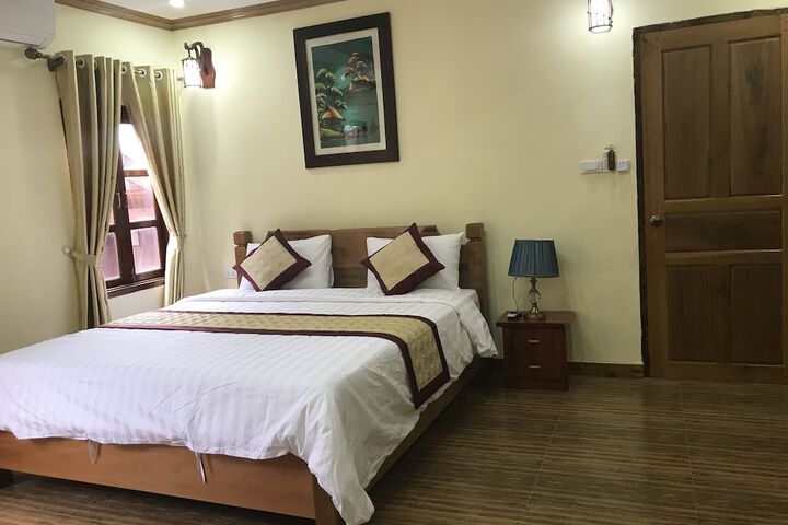 Room 5 of 50