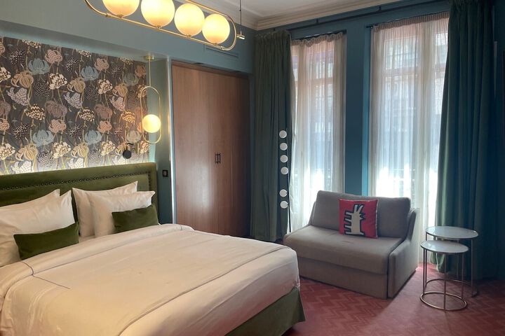 Room 21 of 56