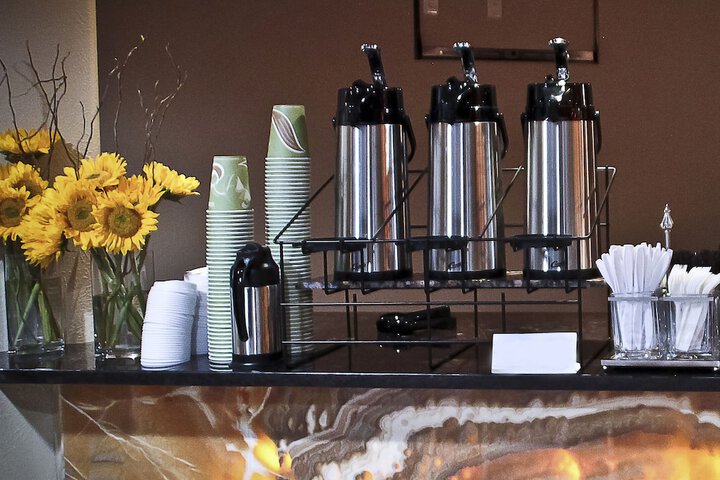Breakfast/Coffee Service 16 of 24