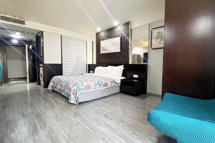 Room 19 of 50