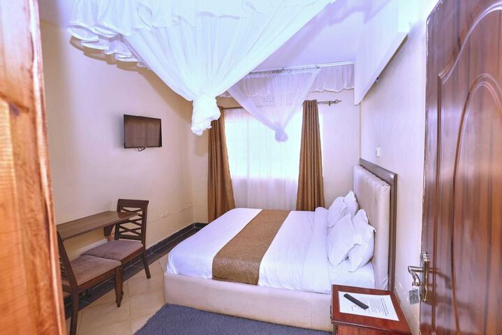 Room 16 of 51