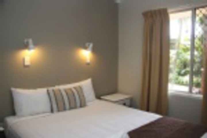 Room 304 of 336