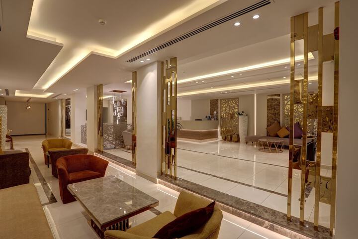Hotel Interior 4 of 31