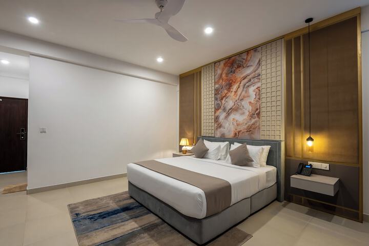 Room 27 of 74