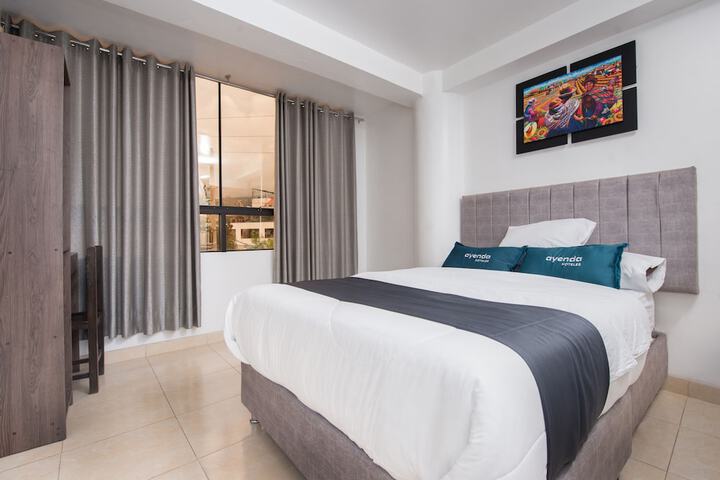 Room 4 of 32