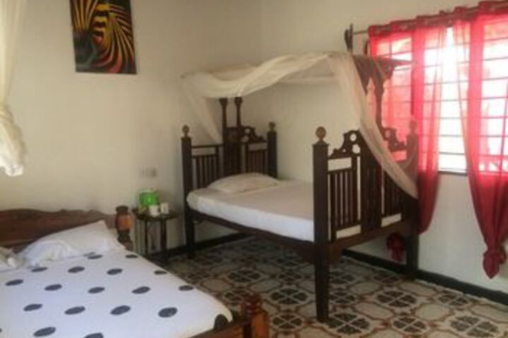 Kicheko Bungalows