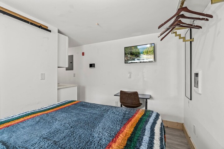 Room 35 of 110