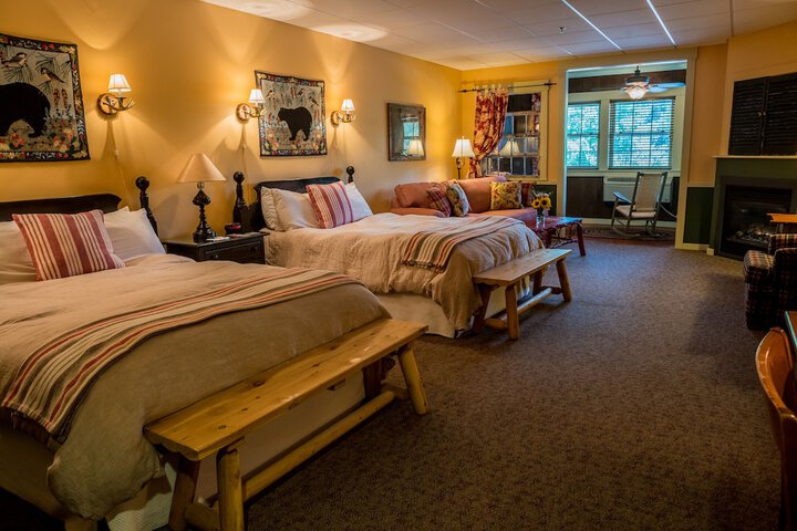 Room 28 of 259