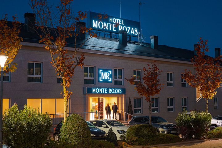 Hotel Exterior 46 of 47