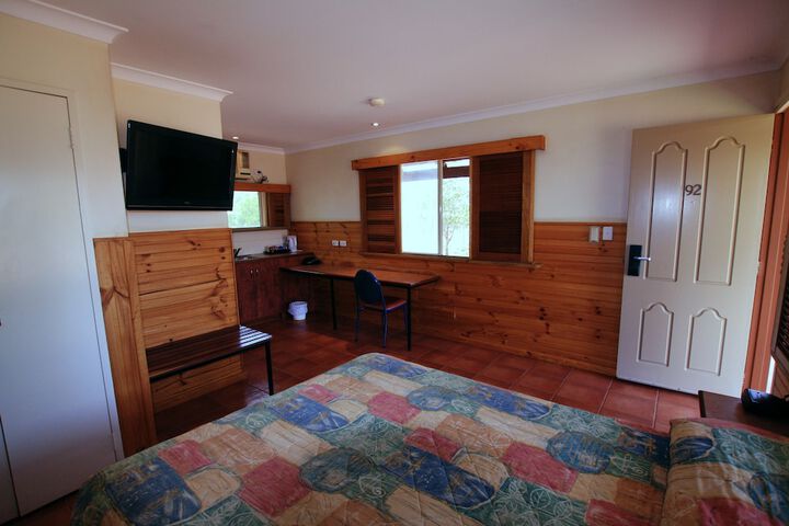 Room 4 of 58
