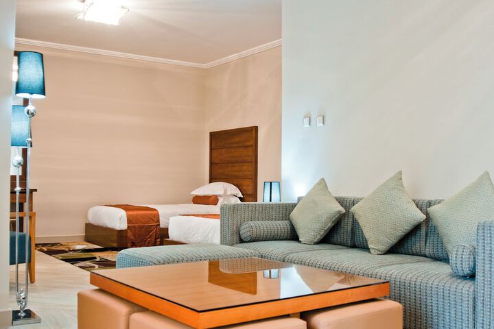 Room 2 of 30