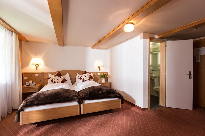Room 15 of 55