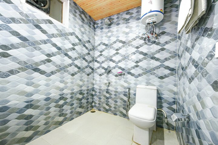 Room 29 of 34