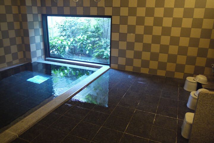 Room 13 of 20