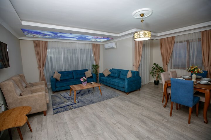 Room 12 of 29