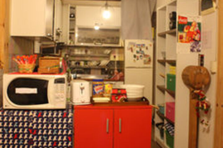 Room 76 of 93