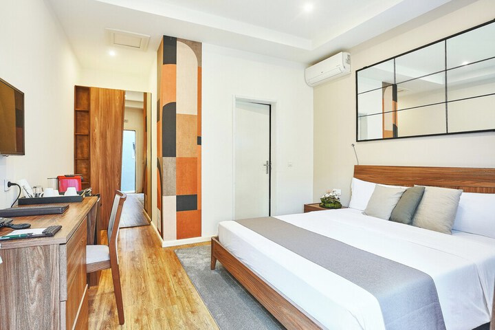 Room 10 of 75
