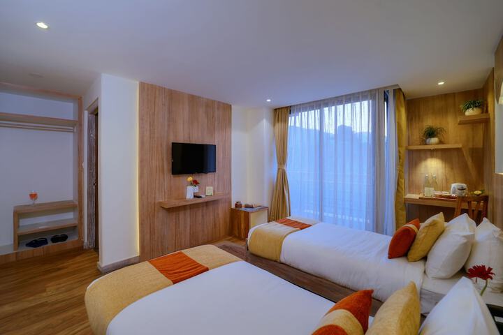 Room 15 of 60
