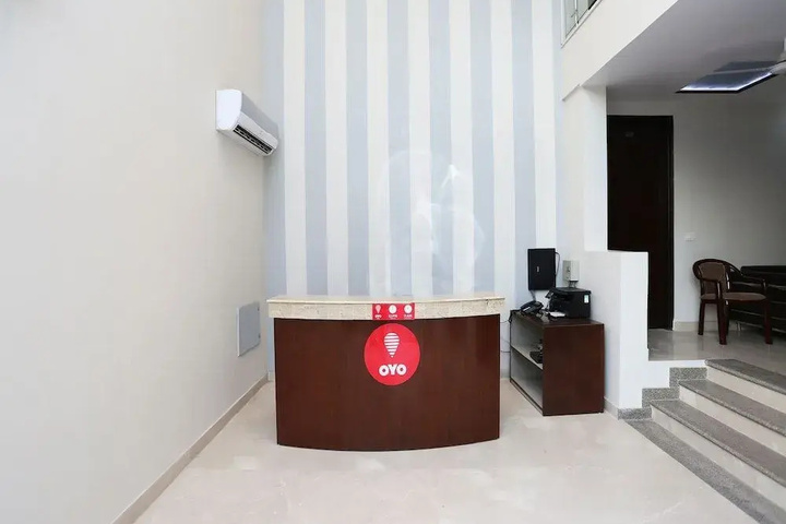 Room 10 of 20