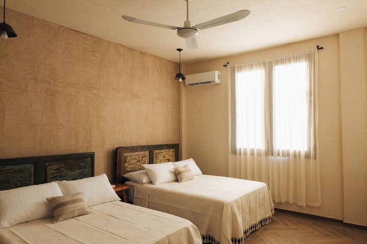 Room 29 of 83