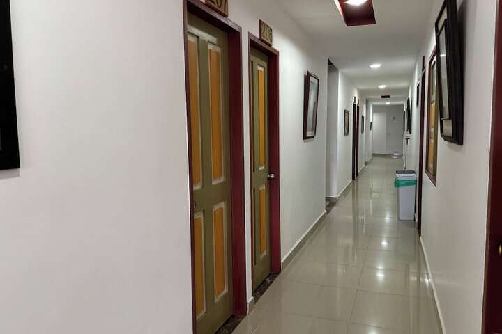 Ballroom/Hall 70 of 78