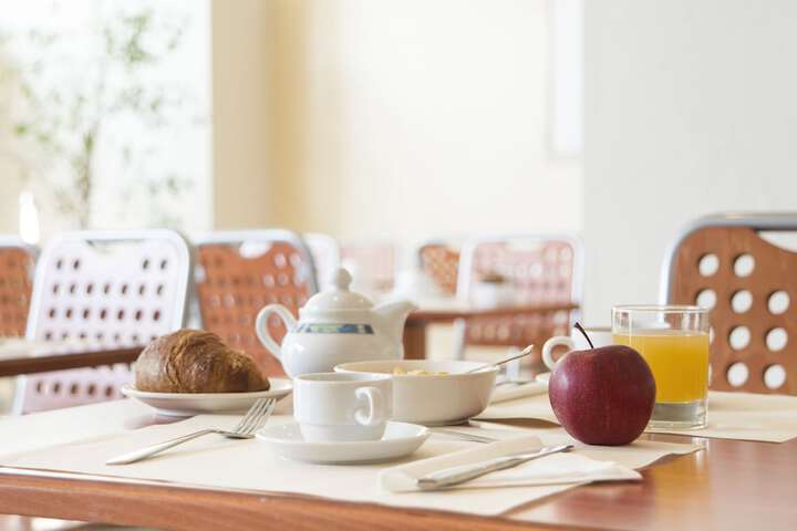 Breakfast/Coffee Service 18 of 33