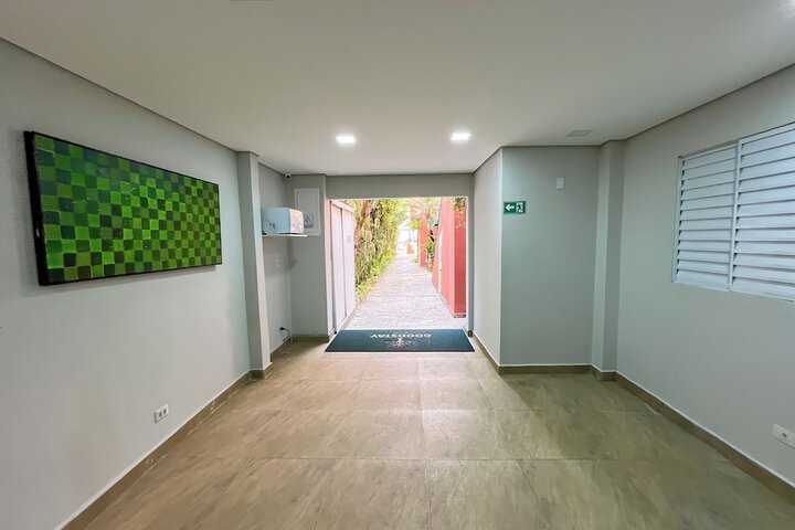 Room 28 of 46