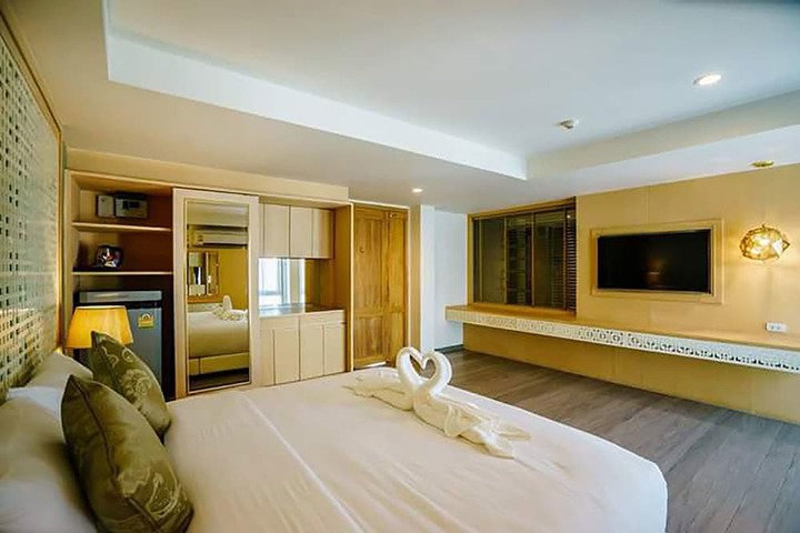 Room 34 of 91