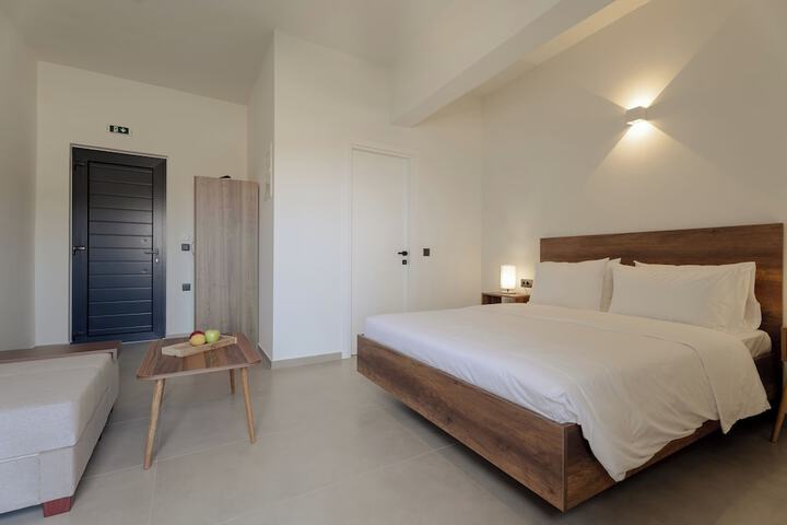 Room 42 of 78