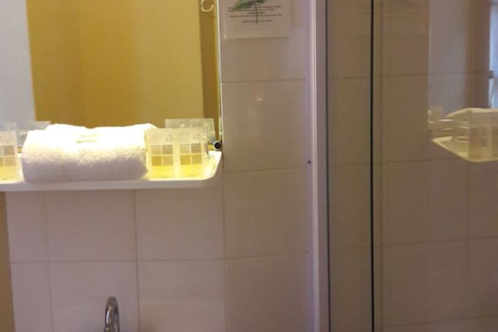 Room 45 of 63